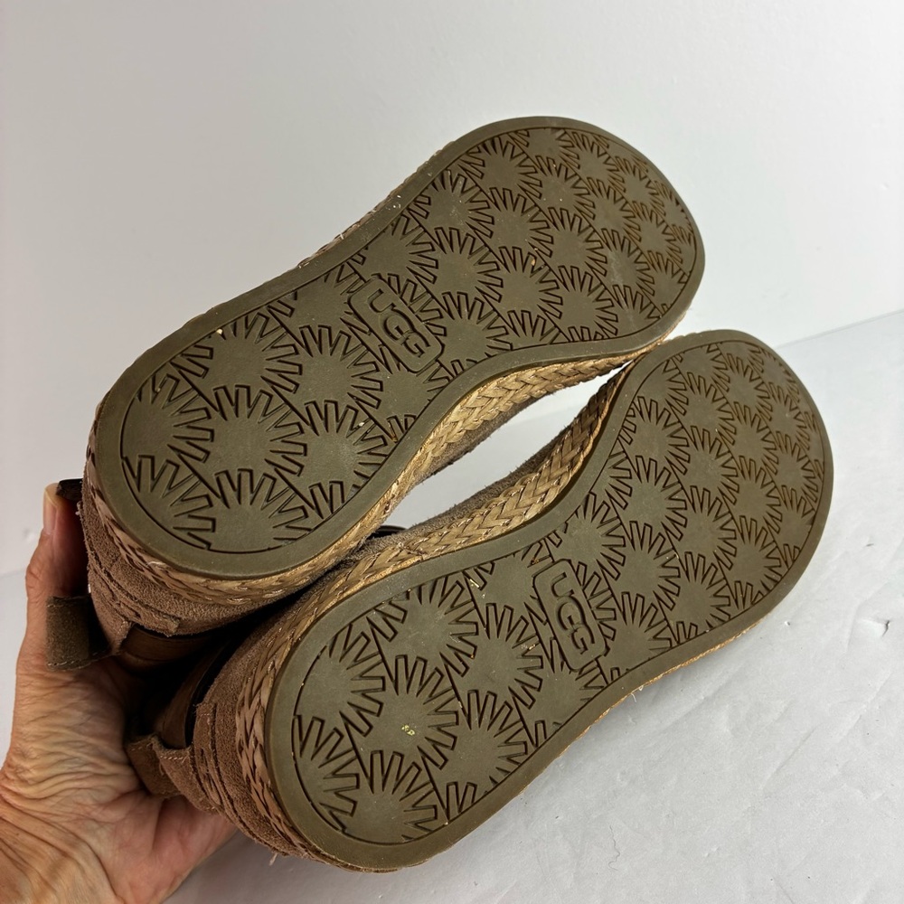 Ugg Sloane Tan Suede Ankle Boots - Picture 6 of 7